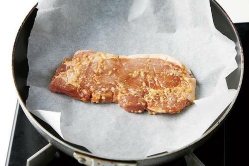 Q. 漬けた肉などを焼くときの注意点は?