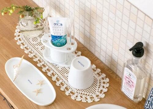 「洗面所の清潔感て難しい!」 という人に、歯ブラシ立てのすすめ イメージ