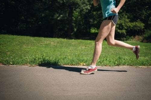ランニングポーチの選び方は? ランニングポーチおすすめ イメージ