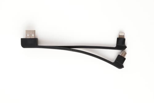 「ケーブル忘れ」がなくなる！ 2台充電も可能なケーブル一体型 イメージ3