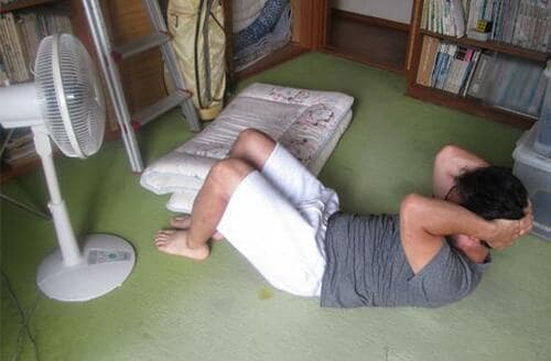 家トレに最適!腹筋を鍛える「腹筋ローラー」 イメージ