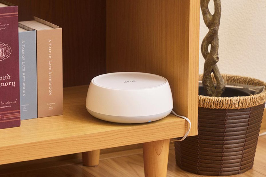信じられる？これメッシュルーターなんです。悪目立ちしにくい形してるでしょ(家電批評) | Wi-Fiルーター | 360LiFE(サンロクマル)