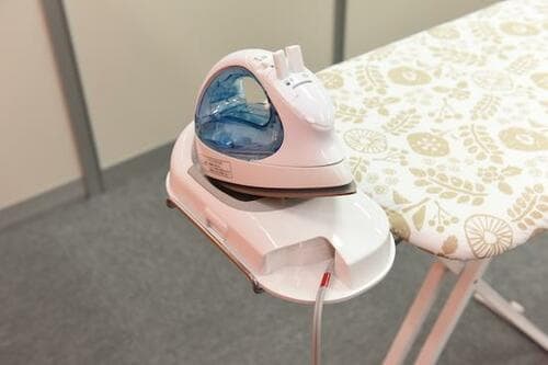 山崎実業 北欧風 スタンド式 人体型アイロン台 アイボリー 3958 アイロン台おすすめ イメージ3