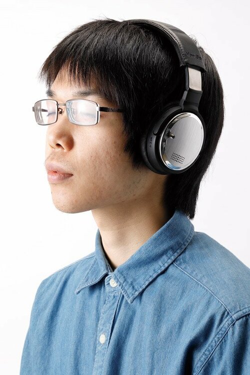 外側と内側のマイクでノイズキャンセレーション イメージ