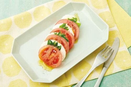 おすすめレシピ2：手作りチーズのカプレーゼ イメージ