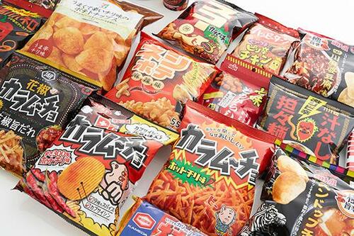 スーパー&コンビニで買える美味しい激辛お菓子は? 辛いお菓子おすすめ イメージ