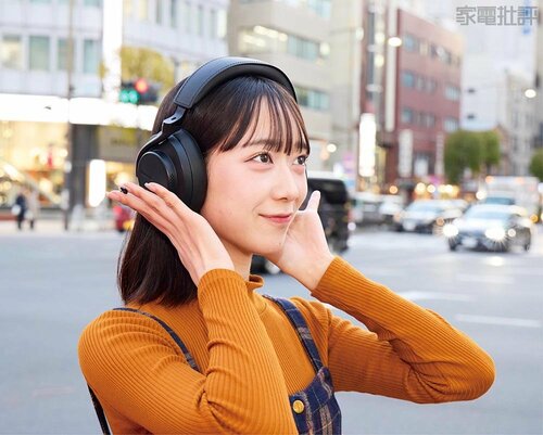 【外音取り込み】周囲の音がクリアに聞こえて状況が把握できる ワイヤレスヘッドホンおすすめ イメージ