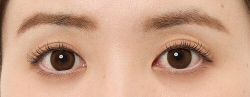 しっかりメイクがマスト ナチュラルカラコンおすすめ イメージ