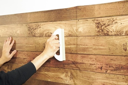 作業工程2：壁紙を貼る イメージ