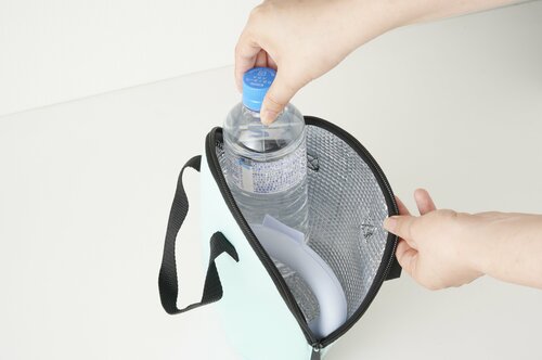 アルミ蒸着シートで温度をキープ クールリングポーチ おすすめおすすめ イメージ