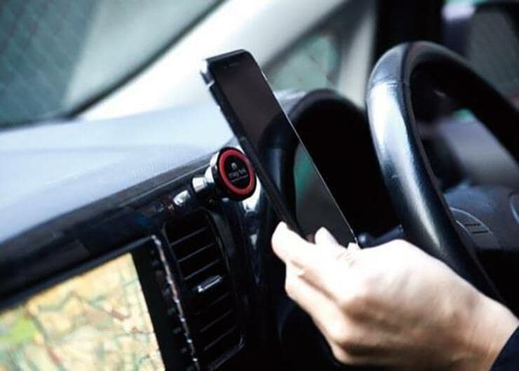 「磁石でピタッ」が、iPhone問題の最終結論でした