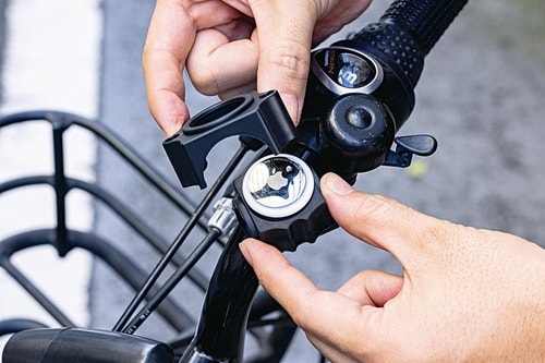 Apple 「Air Tag」は見えないよう裏返して設置 イメージ