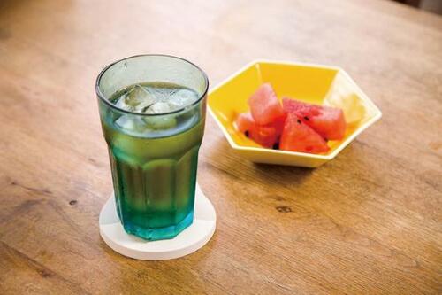 ニトリ「水を吸い取る珪藻土入りコースター（ネコ2）」2