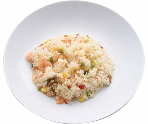 【ファミマ3位】プリッとしたエビがいっぱい！「エビピラフ」 イメージ2
