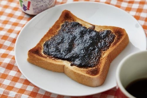 意外すぎるマッチングの妙海苔の佃煮パンは味わい豊か イメージ