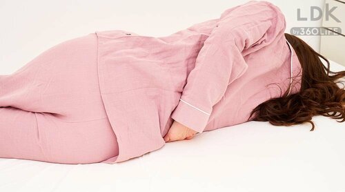 横向きに寝ても骨盤をしっかり支える LDKベストバイマットレストッパーおすすめ イメージ
