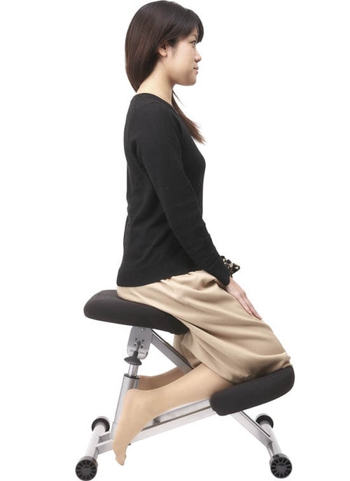 【ストレス減のツボ その④】座るだけで姿勢が良くなる イメージ