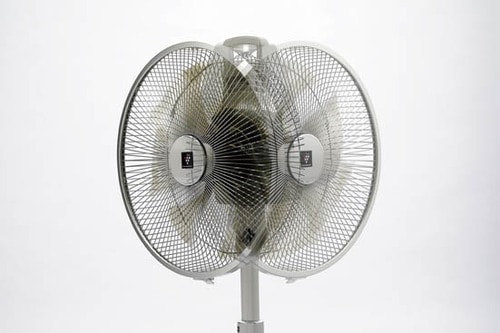 ユニークな機能が盛り沢山独自路線をいくシャープ PJ-G3DG