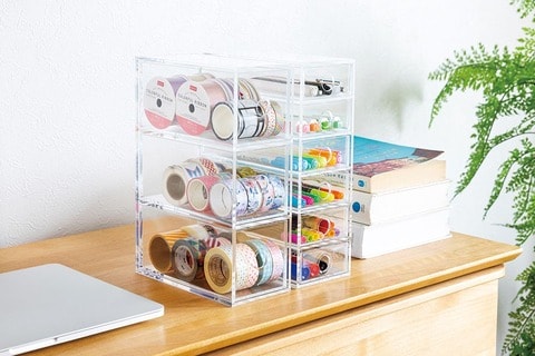 大人気の無印「アクリル小物収納」の活用術を紹介。プロのおすすめは水