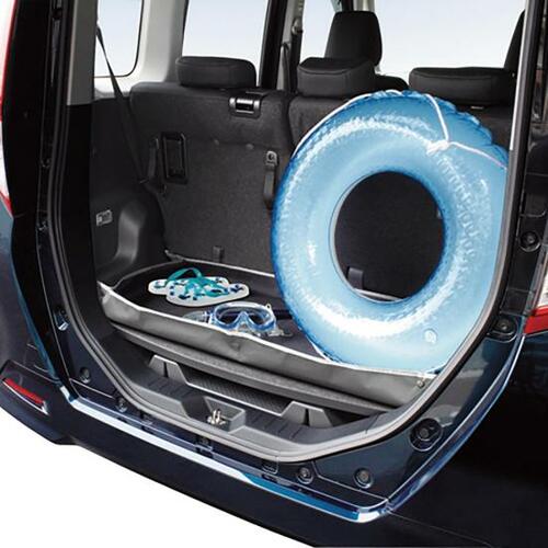 槌屋ヤック「立体トランクシート」２