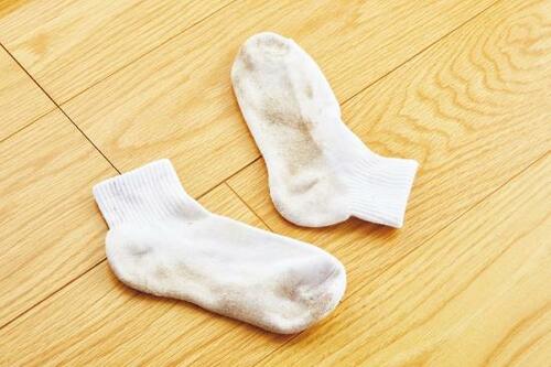 【アイテム】靴下の泥汚れは「固形石けん」をぬり込む! イメージ