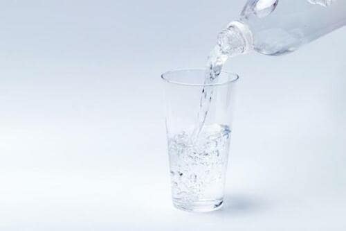 【ギモン6】水は飲んだほうがイイ？ イメージ