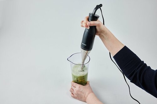りんごの皮や小松菜の繊維が少し残る ハンドブレンダーおすすめ イメージ