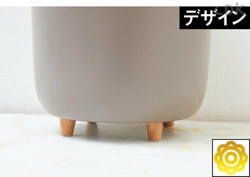 落ち着いた色味とチラッと見える脚がかわいい 小型加湿器おすすめ イメージ
