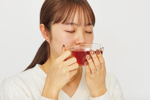 ハーブティーを飲むメリットは? ルイボスティーおすすめ イメージ