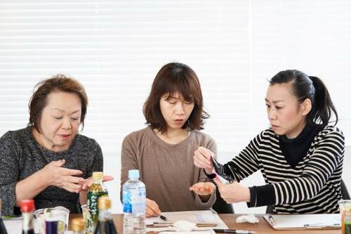 かけるだけで美味しい七味&山椒をカルディの7製品で食べ比べます