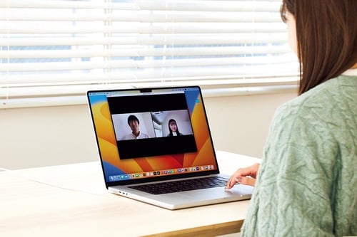 ビデオ会議は快適にできる？ MacBookおすすめ イメージ