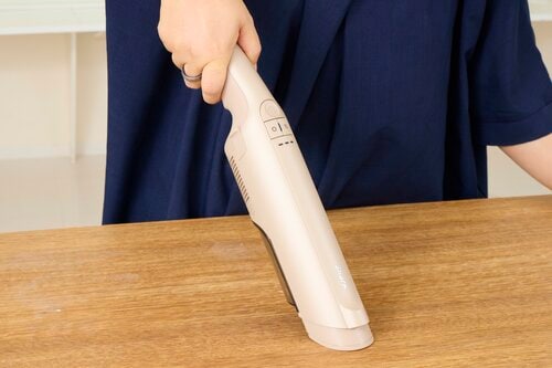 選び方1:重さ ハンディクリーナーおすすめ イメージ
