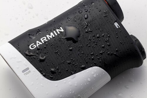 IPX7の防水性能で、池に落としても平気 ゴルフ用レーザー距離計おすすめ イメージ
