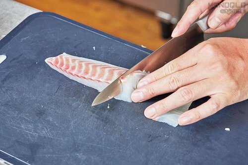 持ったときのしっくり感と刃がスッと通る切れ味 包丁おすすめ イメージ2