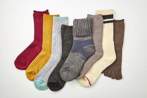 ユニクロ、無印良品など人気の暖かい靴下を比較 暖かい靴下おすすめ イメージ