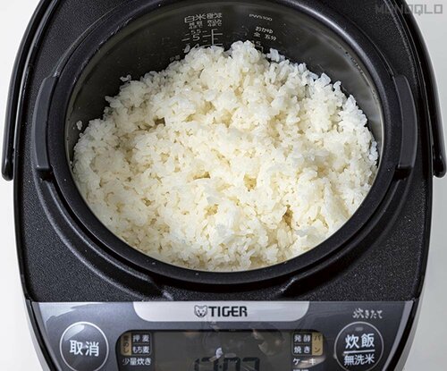 【保温ご飯】ツヤは抜けていたが食感や旨みは残った 炊飯器おすすめ イメージ