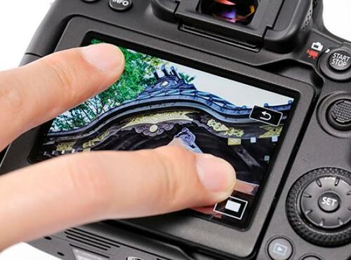 キヤノンの最高画質の新製品「EOS 90D」