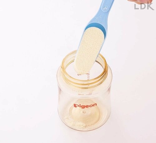 入れ口が広いのでミルクを入れやすい 哺乳瓶おすすめ イメージ