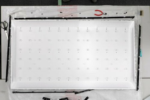 違いはまだありました バックライトの方式にも差が! イメージ4