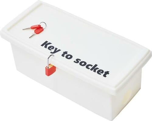 電源を切られたくないモノに「鍵付きケーブルボックス」 イメージ