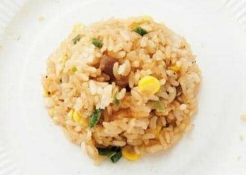 C評価: ちょっと期待外れ…ニッスイ「ビーフガーリックピラフ」 イメージ2