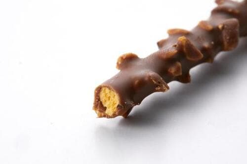ポッキー贅沢チョコアーモンド香ばしいアーモンドを盛りまくり! イメージ2