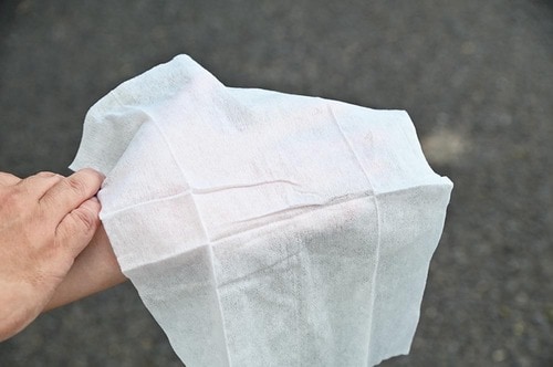 車用ガラスクリーナーおすすめ ダイソー 窓ふきウエットシート （落ち落ちV、 車内用、20枚） イメージ2