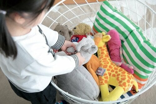 収納しながらテーブルとしても使える！ポイポイ入れてもゴチャ見えしません イメージ3