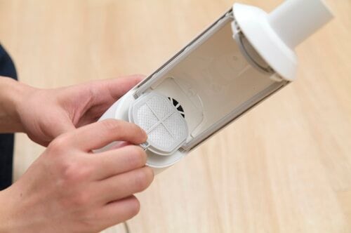 ②お手入れのラクさ 紙パック式コードレス掃除機おすすめ イメージ3