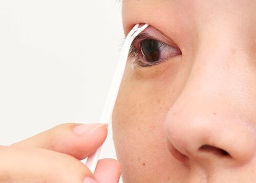 <!--td {border: 1px solid #cccccc;}br {mso-data-placement:same-cell;}--> 皮膜タイプ アイプチおすすめ イメージ