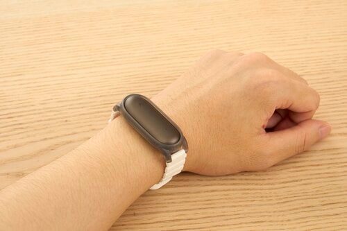 結果：胸につけたり腕時計型として使えたりと使い勝手抜群！ AIボイスレコーダーおすすめ イメージ