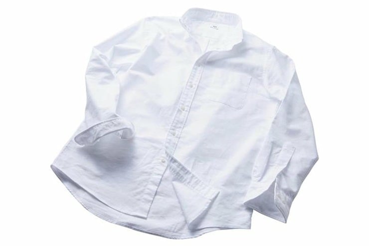 【ユニクロ・無印】定番白シャツのベストバイは？｜プロが比較