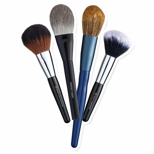 毎日メイクを格上げするパウダーブラシを探しました! パウダーブラシおすすめ イメージ