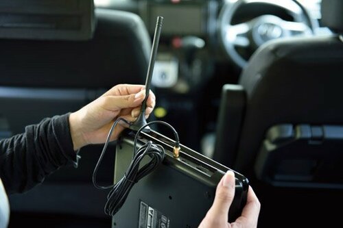 車の中でもBlu-rayが電源なしでも楽しめる